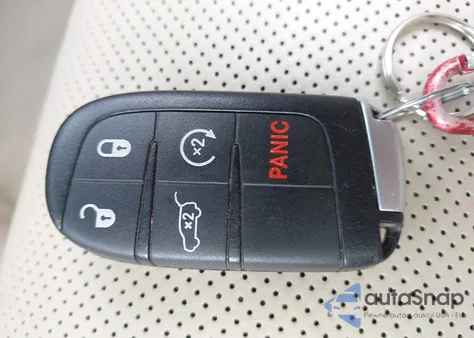 2014 Jeep Grand Cherokee Overland z USA, uszkodzony, nr VIN 1C4RJFCGXEC279320